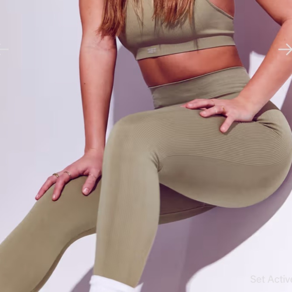 SET Active x madison cline moss green leggings size M